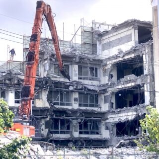 八王子市での鉄骨造建物解体について①