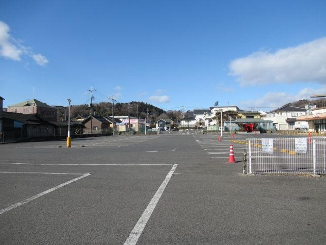 アスファルトを使用した駐車場の舗装工事について