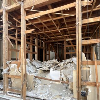 建て替えに伴う解体について
