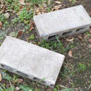 コンクリートブロックの解体について