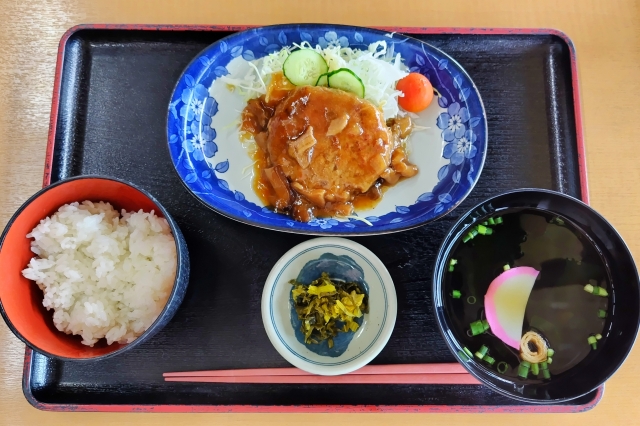 土地活用方法として人気の飲食店経営について