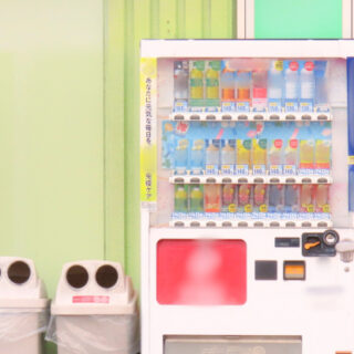 自動販売機撤去が進む背景と今後の課題