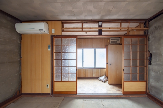 相続した空き家の扱い方と注意点とは