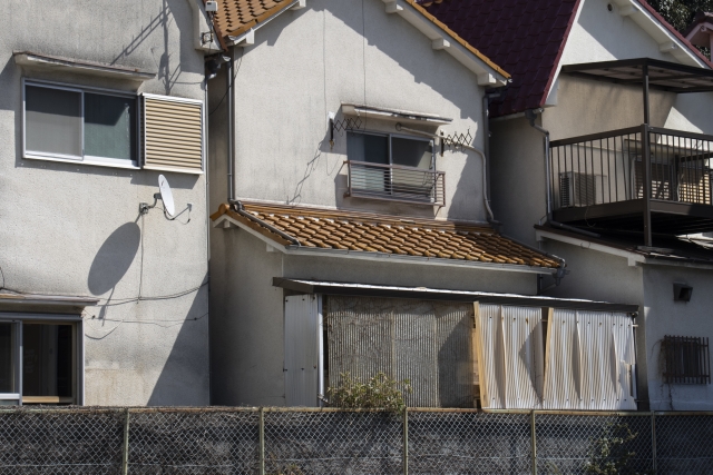 相続した空き家を解体すると固定資産税はどうなるのか