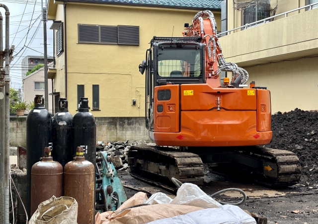 機械解体と手作業解体の違いとは？