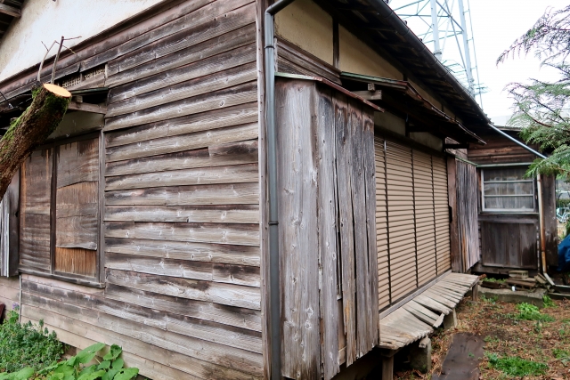 相続した空き家の維持管理と定期点検のポイント