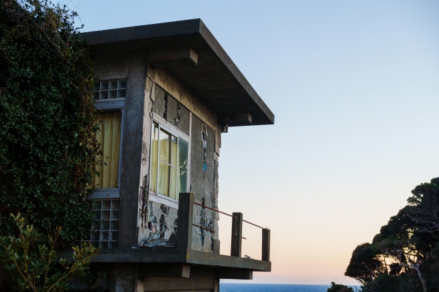 空き家バンクの活用と解体のベストタイミング