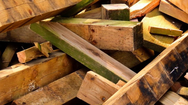 解体業者の選び方と相見積もりの重要性について